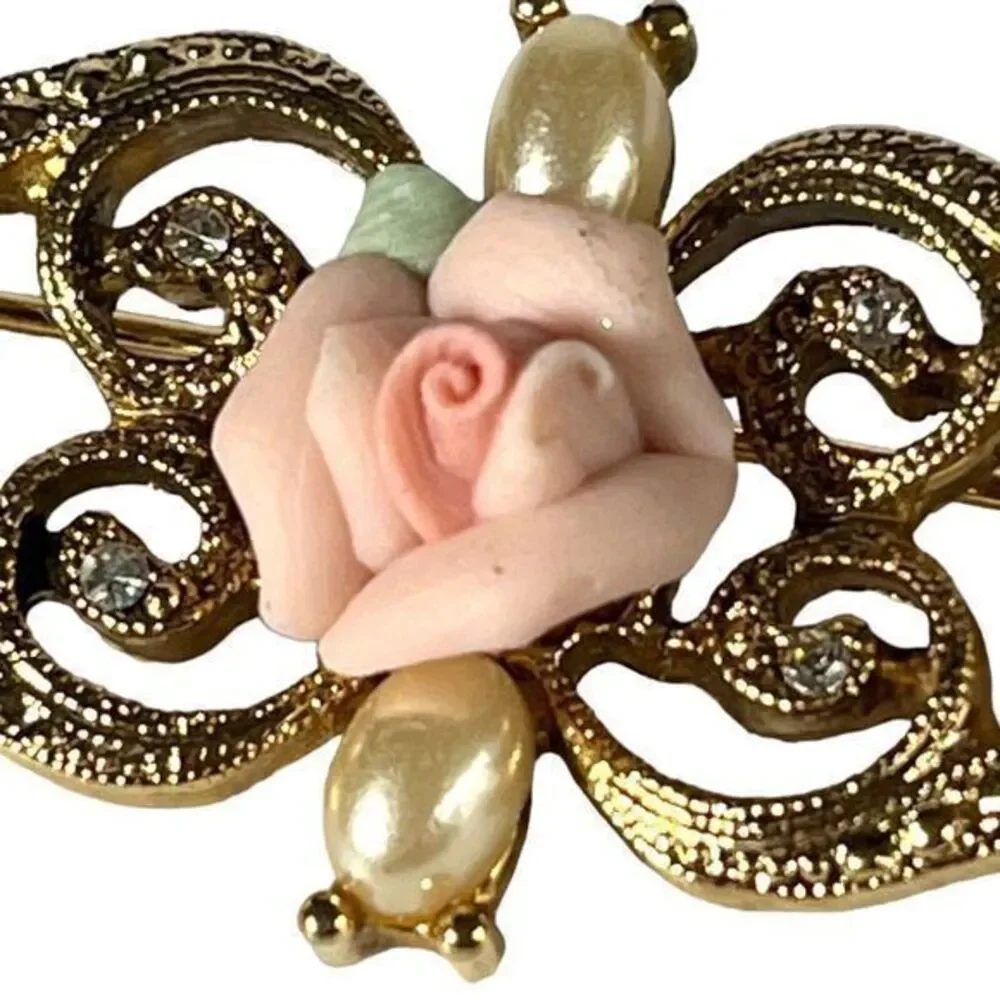 Vintage Gold  Pink Rose Faux Seed Pearl Brooch Pin Ceramic‎ Flower